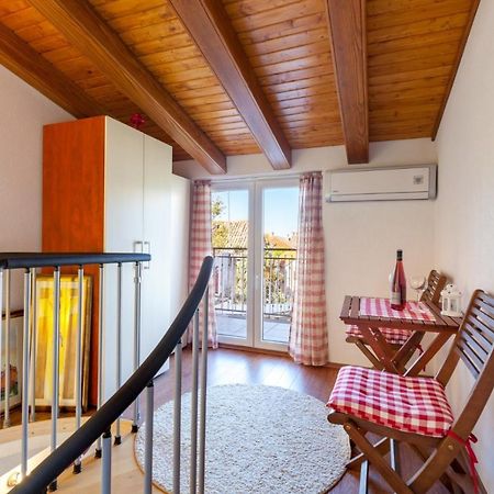 Apartman Dijana Apartment Трогир Екстериор снимка